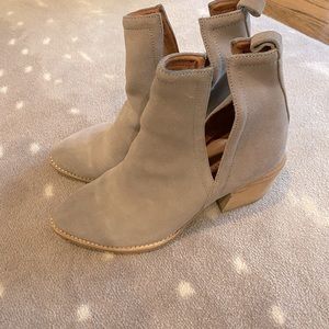 Jeffrey Campbell Orwell Booties - Size 9